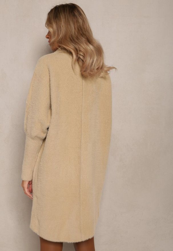 Renee - Beżowy Płaszcz z Bawełną Oversize Brumisia. Kolor: beżowy. Materiał: bawełna. Długość rękawa: długi rękaw. Długość: długie. Sezon: jesień, zima