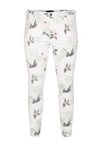 Zizzi Jeansy J10956A Biały Super Slim Fit. Kolor: biały #1