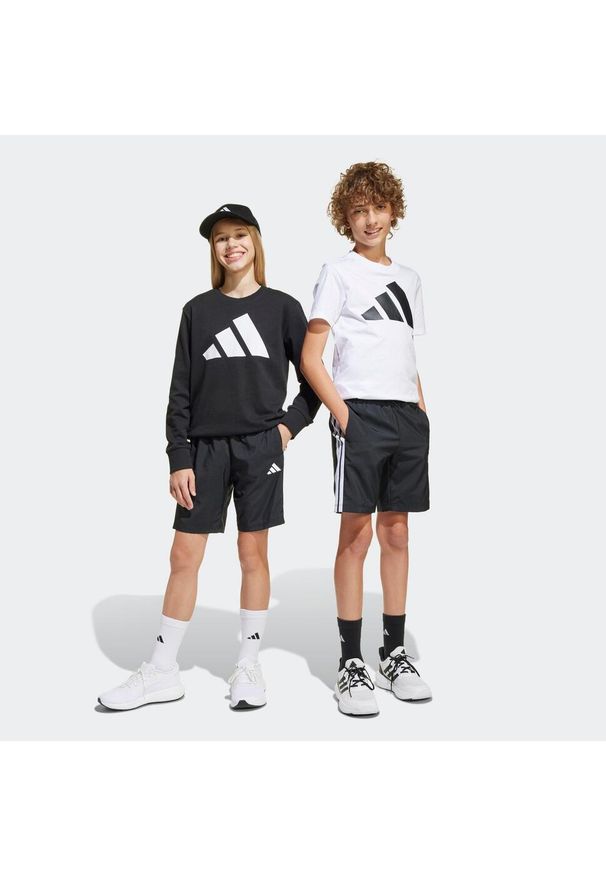 Adidas - Spodenki sportowe dla dzieci ADIDAS. Okazja: na uczelnię, na co dzień. Materiał: materiał. Styl: sportowy. Sport: joga i pilates
