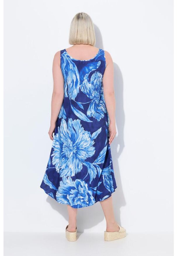 ULLA POPKEN - Damskie Sukienka midi kwiaty okrągły dekolt bez rękawów. Kolekcja: plus size. Kolor: niebieski. Materiał: materiał, wiskoza. Długość rękawa: bez rękawów. Wzór: kwiaty. Typ sukienki: sportowe, dla puszystych. Styl: sportowy. Długość: midi