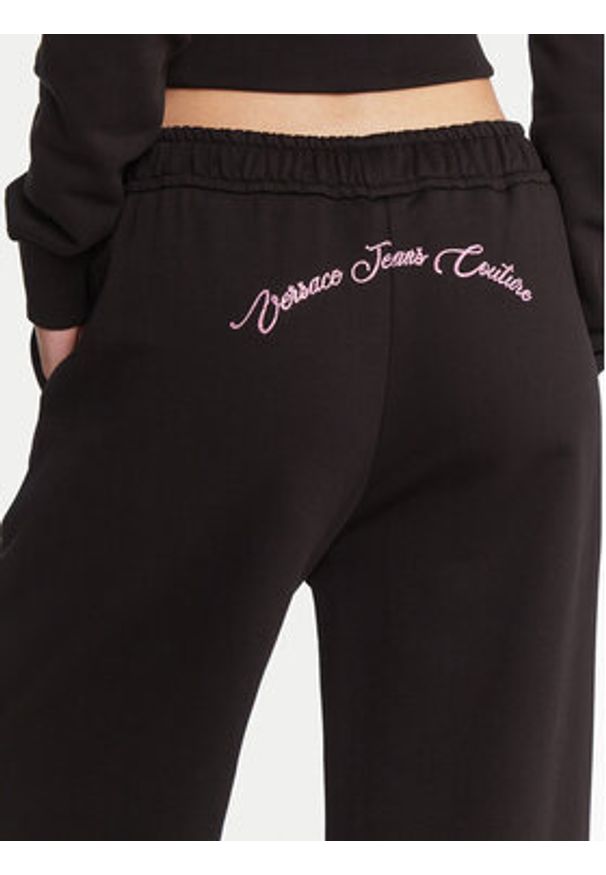 Versace Jeans Couture Spodnie dresowe 79HAAT05 CF01T Czarny Regular Fit. Kolor: czarny. Materiał: bawełna
