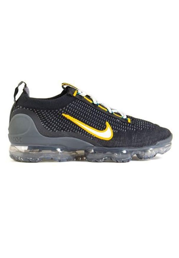 Buty do chodzenia męskie Nike Air Vapormax 2021. Zapięcie: sznurówki. Kolor: czarny. Materiał: materiał, syntetyk, tkanina. Szerokość cholewki: normalna. Sport: turystyka piesza