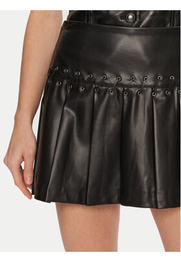 Guess Spódnica z imitacji skóry Kamilia W4BD71 K8S30 Czarny Regular Fit. Kolor: czarny. Materiał: syntetyk