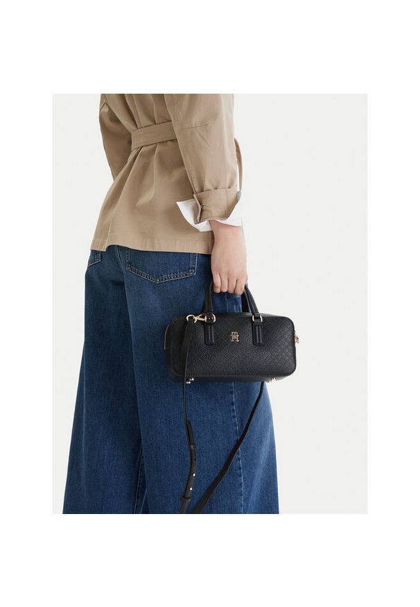 TOMMY HILFIGER - Torebka Tommy Hilfiger. Kolor: czarny