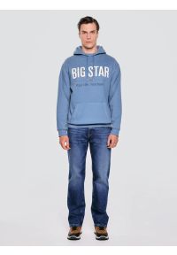Big-Star - Bluza męska z kapturem z logo BIG STAR niebieska Ashlyno 402. Okazja: na co dzień. Typ kołnierza: kaptur. Kolor: niebieski. Materiał: dzianina. Wzór: ze splotem. Styl: elegancki, casual #3