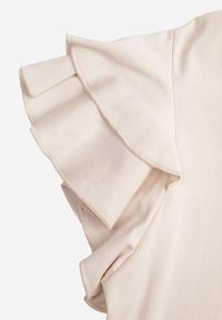 Renee - Beżowa Gładka Bluzka z Bawełny z Rękawkami z Falbanek Nedaxera. Okazja: na co dzień, na randkę, na imprezę. Typ kołnierza: kołnierz z falbankami. Kolor: beżowy. Materiał: bawełna. Długość rękawa: krótki rękaw. Wzór: gładki. Styl: casual #3