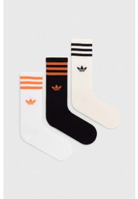 adidas Originals skarpetki 3-pack kolor biały. Kolor: biały. Materiał: materiał, włókno #1