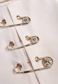 Renee - Beżowe Szorty Spódnicospodnie z Agrafkami Fintta. Kolor: beżowy #3