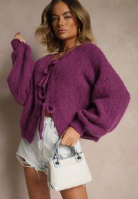 Renee - Fioletowy Kardigan z Wełną o Kroju Oversize z Wiązanymi Kokardami Elearina. Okazja: na co dzień. Typ kołnierza: kokarda. Kolor: fioletowy. Materiał: wełna. Styl: street, casual, elegancki