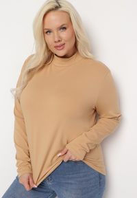Born2be - Beżowy Golf Sedevus. Okazja: na co dzień. Typ kołnierza: golf. Kolekcja: plus size. Kolor: beżowy. Długość: długie. Wzór: gładki. Materiał: jeans, dzianina. Długość rękawa: długi rękaw. Styl: casual, elegancki, wizytowy #3