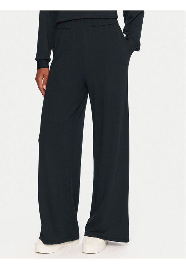 Roxy Spodnie dresowe Surfing By Sunlight ERJFB03495 Czarny Wide Leg. Kolor: czarny. Materiał: dresówka