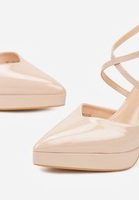 Renee - Beżowe Szpilki z Platformą i Przeplatanymi Paskami Ferinela. Zapięcie: pasek. Kolor: beżowy. Materiał: jeans. Obcas: na platformie. Styl: elegancki. Wysokość obcasa: średni #6