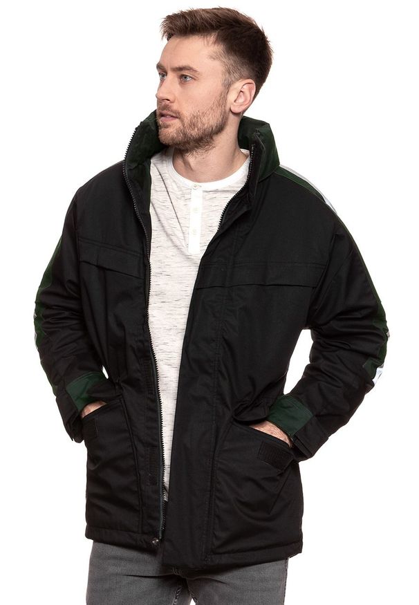 Lee - KURTKA ZIMOWA LEE HEAVY TECH FIELD JACKET BLACK L88EUP01 112123735. Typ kołnierza: kołnierzyk stójkowy. Materiał: materiał. Sezon: zima