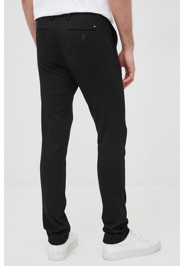 TOMMY HILFIGER - Tommy Hilfiger spodnie BLEECKER męskie kolor czarny w fasonie chinos. Kolor: czarny. Materiał: dzianina