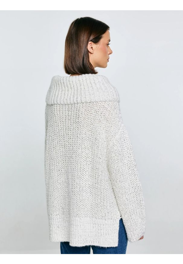 Big-Star - Sweter damski z obszernym golfem melanżowy biały Magdalena 100. Typ kołnierza: golf. Kolor: biały. Materiał: wełna, denim, materiał. Wzór: melanż. Styl: klasyczny, elegancki