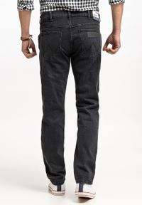 Wrangler - WRANGLER GREENSBORO MĘSKIE SPODNIE JEANSOWE JEANSY DŻINSY FRIDAY FEVER W15QHT47D