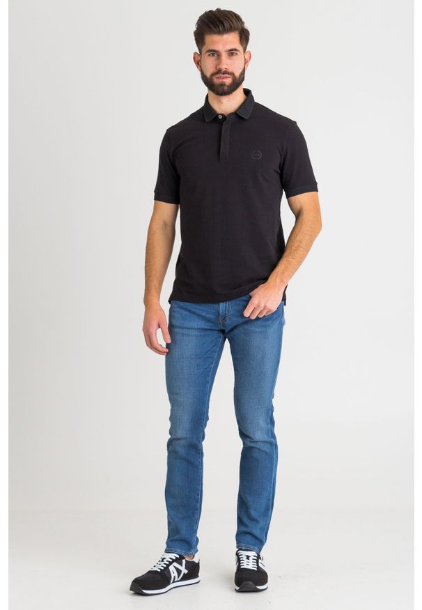 POLO Armani Exchange. Typ kołnierza: polo. Wzór: jednolity, nadruk. Styl: sportowy