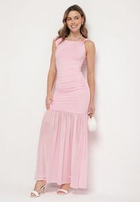 Born2be - Różowa Koktajlowa Sukienka z Wiskozą Ozdobiona Marszczeniem Galapina. Okazja: na imprezę. Kolor: różowy. Materiał: wiskoza. Wzór: aplikacja. Styl: wizytowy #6