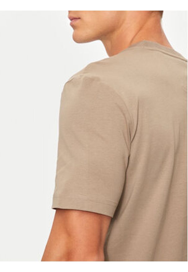 BOSS T-Shirt Mirror 2 50525087 Beżowy Regular Fit. Kolor: beżowy. Materiał: bawełna