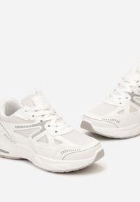 Born2be - Białe Sznurowane Sneakersy na Grubej Podeszwie ze Wstawkami z Ekoskóry Vitalirs. Kolor: biały