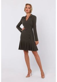 MOE - Elegancka sukienka z dekoltem V i kontrafałdami granatowa. Kolor: niebieski. Materiał: wiskoza, elastan. Długość rękawa: długi rękaw. Typ sukienki: plisowane. Styl: elegancki #4