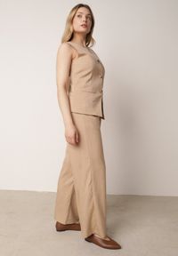 Born2be - Beżowy Komplet Garniturowy z Bawełną Kamizelka i Szerokie Spodnie Sererissa. Kolor: beżowy. Materiał: bawełna #7