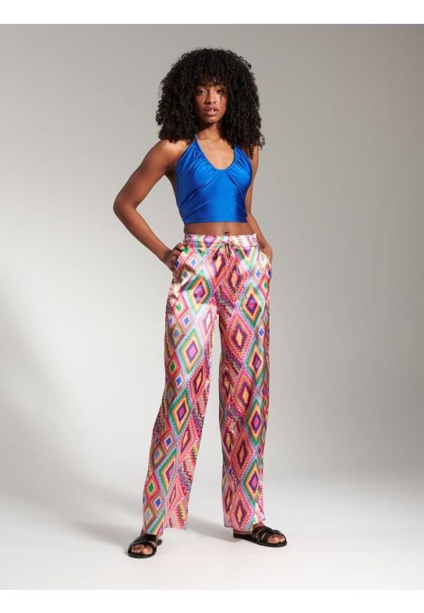 Sinsay - Crop top z wiązaniem - niebieski. Kolor: niebieski. Materiał: materiał. Wzór: gładki