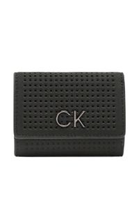 Calvin Klein Mały Portfel Damski Re-Lock Trifold Xxs Perf K60K610662 Czarny. Kolor: czarny. Materiał: skóra #1