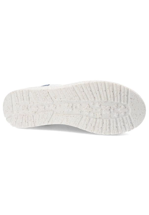 Białe Półbuty Wasak Modne Obuwie Damskie. Okazja: na spacer, na co dzień. Kolor: biały. Materiał: skóra, jeans. Wzór: kolorowy, grochy. Styl: casual, klasyczny
