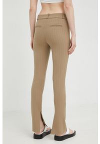 Samsoe & Samsoe - Samsoe Samsoe spodnie damskie kolor beżowy dopasowane high waist. Stan: podwyższony. Kolor: beżowy #2