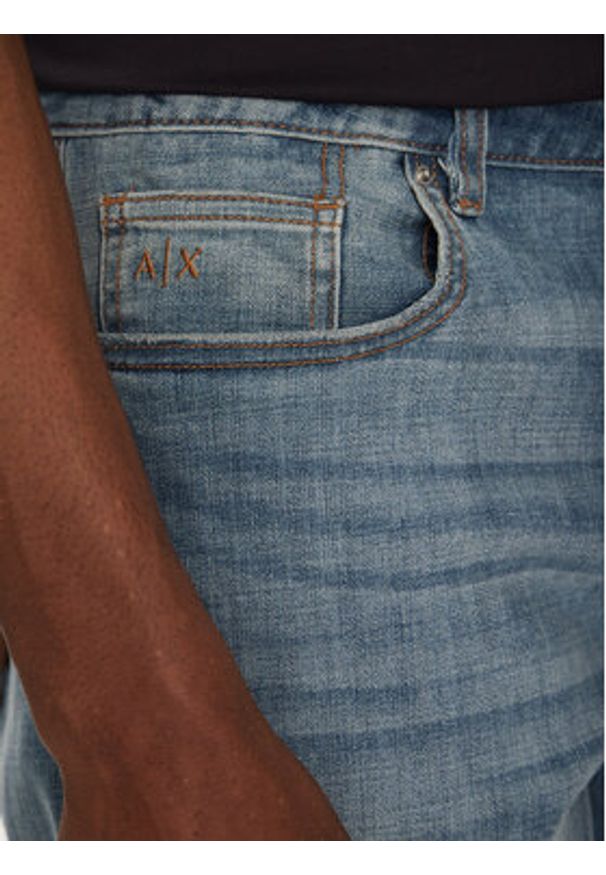 Armani Exchange Szorty jeansowe XM000073 AF13331 MB001 Niebieski Slim Fit. Kolor: niebieski. Materiał: bawełna