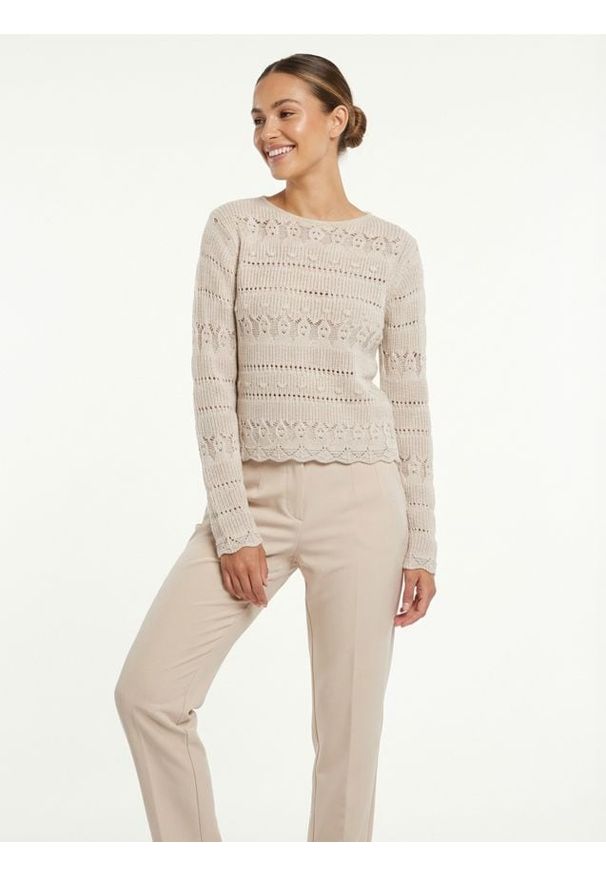 Sinsay - Ażurowy sweter z ozdobnym wzorem - kremowy. Kolor: kremowy. Wzór: ażurowy