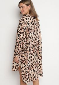 Born2be - Beżowa Wiskozowa Sukienka Koszulowa z Lnem w Panterkę w Stylu Nietoperza Emarille. Okazja: na co dzień. Kolor: beżowy. Materiał: len, wiskoza. Wzór: motyw zwierzęcy. Typ sukienki: koszulowe. Styl: klasyczny, casual #2