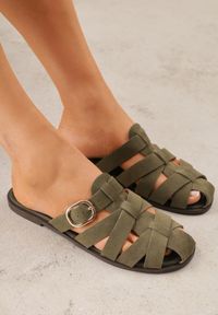 Born2be - Zielone Klapki z Paskami w Stylu Gladiatorek z Klamerką Lorianatea. Okazja: na co dzień. Kolor: zielony. Materiał: jeans. Sezon: lato. Styl: casual #5