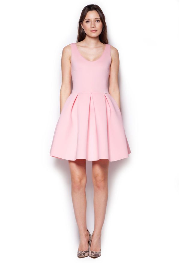 Figl - Różowa Rozkloszowana Sukienka Mini z Dekoltem V na Plecach. Kolor: różowy. Materiał: poliester. Długość: mini
