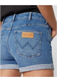 Wrangler - WRANGLER BOYFRIEND DAMSKIE SZORTY JEANSOWE MID BLUE W22KJX31A 112127817. Materiał: jeans