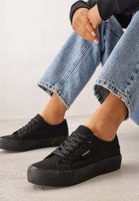 Renee - Czarne Trampki VICES z Napisem Rioselle. Okazja: na co dzień. Kolor: czarny. Materiał: skóra, materiał, dresówka. Wzór: napisy. Sezon: wiosna. Styl: casual, elegancki #1