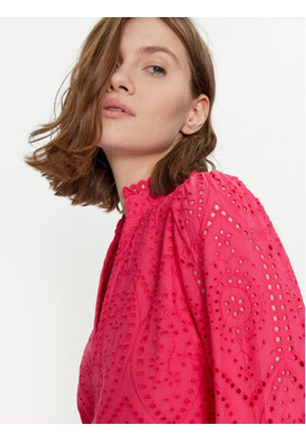 YAS Sukienka letnia Holi 26027162 Różowy Regular Fit. Kolor: różowy. Materiał: bawełna. Sezon: lato