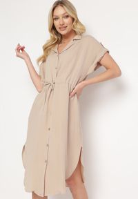 Born2be - Beżowa Koszulowa Sukienka Midi z Wiskozy na Guziki z Troczkiem i Wycięciami Alicana. Typ kołnierza: kołnierzyk klasyczny. Kolor: beżowy. Materiał: wiskoza. Typ sukienki: koszulowe. Styl: klasyczny. Długość: midi #4
