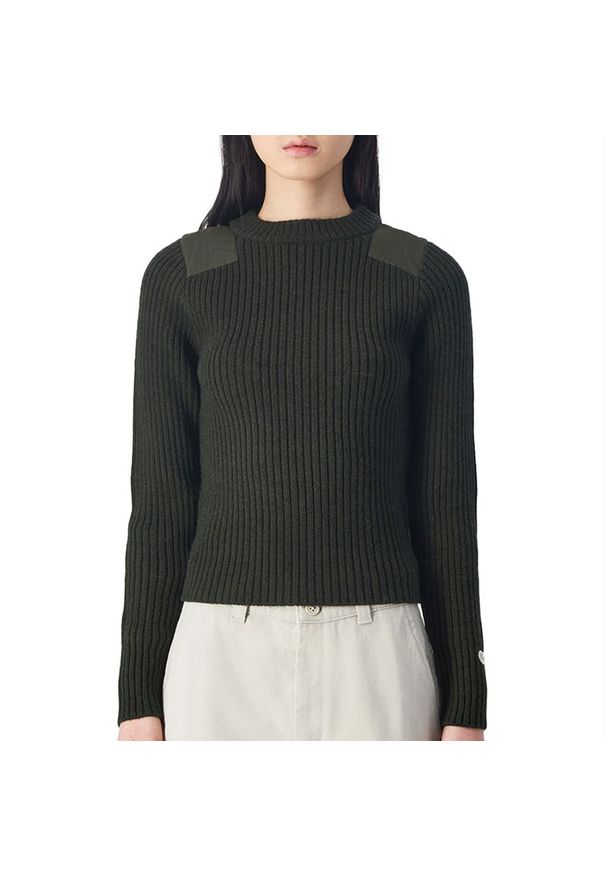 Bluza Champion Crewneck Sweater 117495-GS508 - zielona. Okazja: na co dzień. Typ kołnierza: bez kaptura. Kolor: zielony. Materiał: akryl, materiał, poliester, nylon. Długość rękawa: długi rękaw. Długość: długie. Wzór: aplikacja. Styl: klasyczny, casual