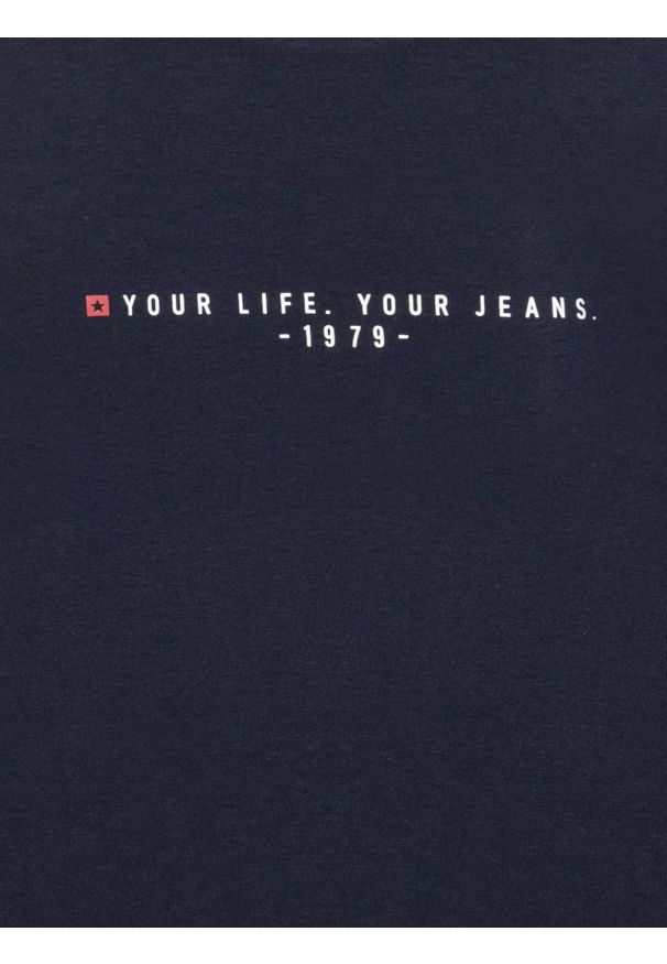 Big-Star - Koszulka męska z kontrastowym wykoŅczeniem granatowa Bortor 403. Kolor: niebieski. Materiał: bawełna. Wzór: nadruk