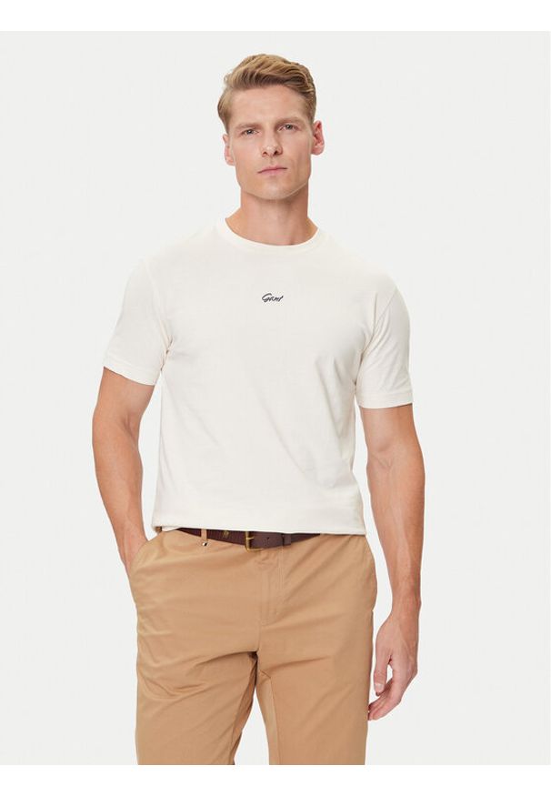 GANT - Gant T-Shirt Small Graphic 2003343 Écru Regular Fit. Materiał: bawełna