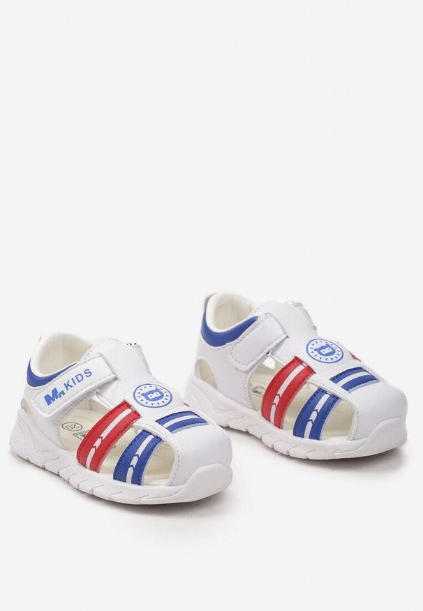 Born2be - Białe Sandały Sportowe Zapinane na Rzep Caira. Okazja: na spacer, na uczelnię. Zapięcie: rzepy. Kolor: biały. Styl: sportowy