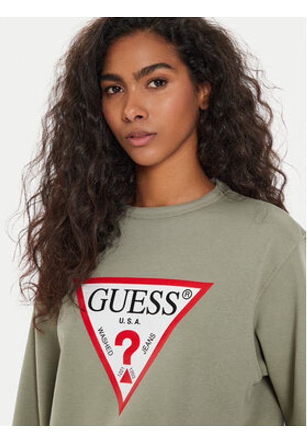 Guess Bluza W2YQ16 KBA11 Zielony Regular Fit. Kolor: zielony. Materiał: bawełna