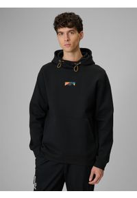 4f - 4F Bluza dresowa regular z kapturem męska - czarna L. Okazja: na co dzień. Typ kołnierza: kaptur. Kolor: czarny. Materiał: dresówka. Styl: casual, sportowy #1
