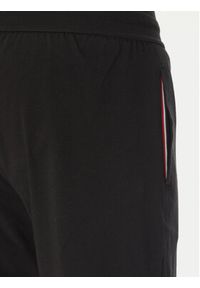 TOMMY HILFIGER - Tommy Hilfiger Szorty sportowe UM0UM03364 Czarny Regular Fit. Kolor: czarny. Materiał: bawełna. Styl: sportowy #5