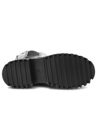 Czarne Botki Filippo Ocieplane Buty Damskie. Okazja: na spacer, na co dzień, na spotkanie biznesowe. Kolor: czarny. Materiał: skóra ekologiczna, futro, syntetyk. Szerokość cholewki: normalna. Obcas: na obcasie. Styl: casual, elegancki, biznesowy. Wysokość obcasa: niski #5