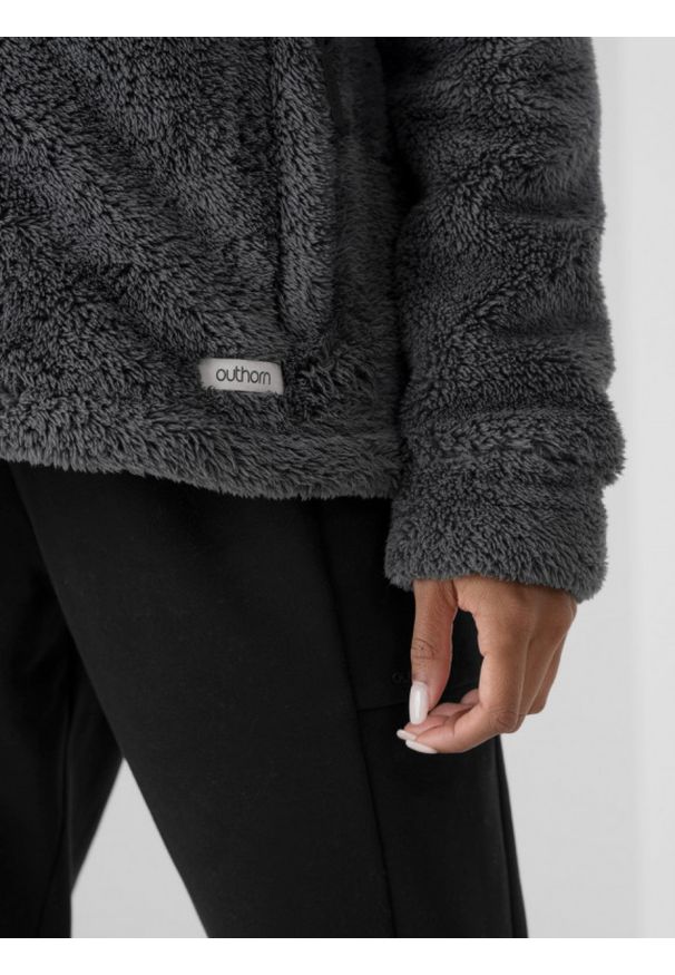 outhorn - Polar rozpinany z kapturem damski. Typ kołnierza: kaptur. Kolekcja: plus size. Materiał: polar