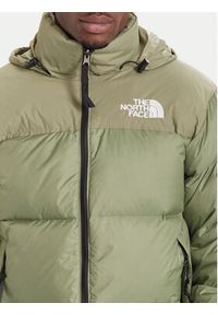 The North Face Kurtka puchowa 1996 Retro Nuptse NF0A3C8D Zielony Loose Fit. Kolor: zielony. Materiał: syntetyk. Styl: retro #7