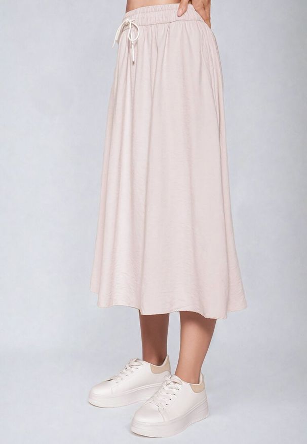 Born2be - Różowa Rozkloszowana Spódnica z Gumką w Pasie i Ściągaczem Xegelia. Okazja: na co dzień. Kolor: różowy. Styl: elegancki, casual